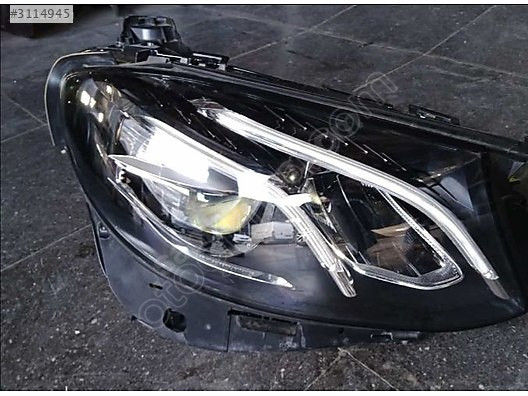 Mercedes W213 kasa sağ far 15.000 TL