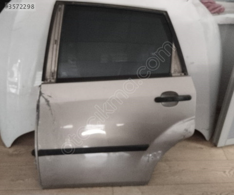 Ford FİESTA Sol Arka Kapı