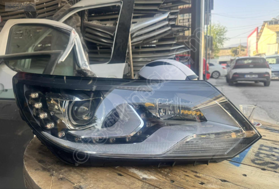 VOLKSWAGEN TİGUAN LED SAĞ FAR ORJİNAL EYÜPCAN OTO'DA