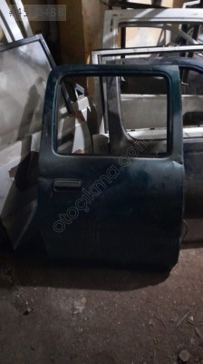 Toyota Hilux sağ arka kapı