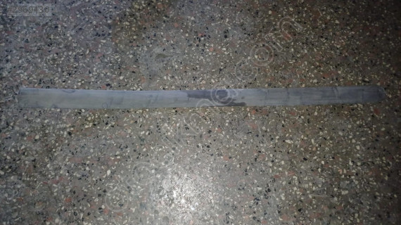 2002-2013 Ford Transit sağ ön kapı çıtası