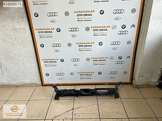 HYUNDAİ İ30 ÖN ÜST PANEL ORJİNAL