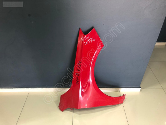 MERCEDES A SERİ W176 SAĞ ÖN ÇAMURLUK