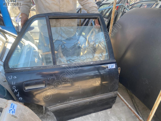 HONDA CİVİC SAĞ ARKA KAPI 1990 MODEL ORJİNAL ÇIKMA