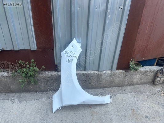 Focus sağ ön çamurluk beyaz hasarlı 2018-2025