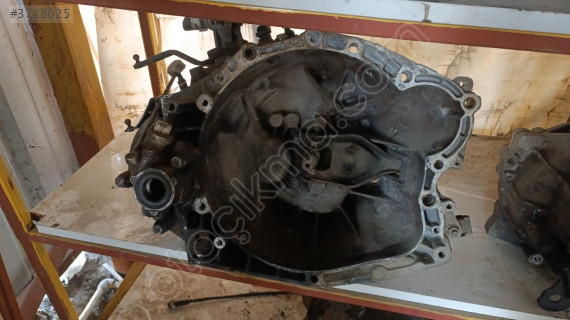 Peugeot 206 Modeli İçin Çıkma Dolu Şanzıman Komple