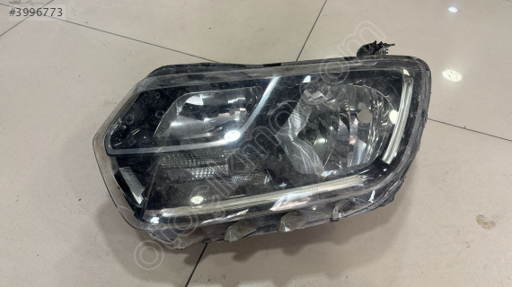 DACİA DUSTER ALTTAN LEDLİ SOL FAR 260608367R
