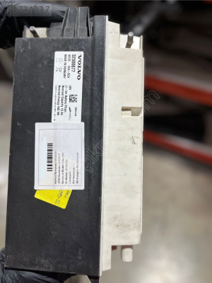 VOLVO S60 AKÜ BATARYASI ORJİNAL ÇIKMA PARÇA