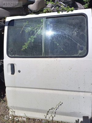 MITSUBISHI L300 SOL ARKA SÜRGÜLÜ KAPI ORIJINAL ÇIKMA