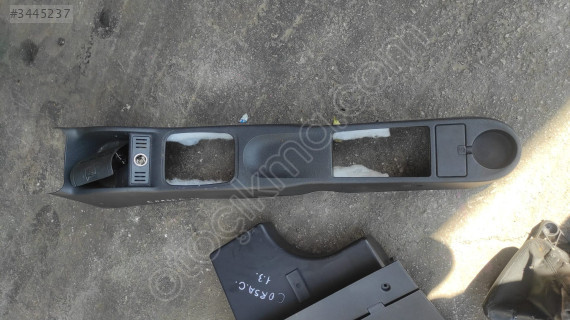 OPEL CORSA C ORTA KONSOL KOMPLE