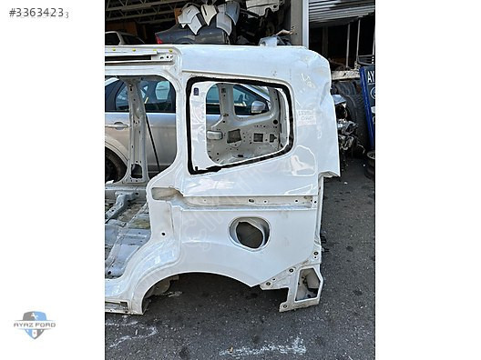 Ford Courier Çıkma Sol Arka Çamurluk Adblue