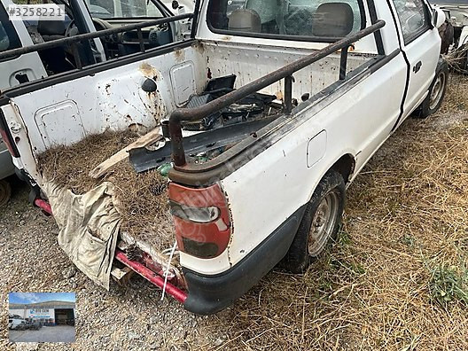 OTO CEMDEN ÇIKMA SKODA FELİCİA SAĞ ARKA ÇAMURLUK