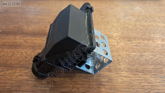 Renault Clio IV Fan Rezistansı 255503792R