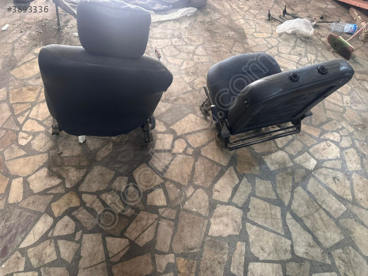 Kango 1-2 ön sağ sol koltuk adet 3000 tl