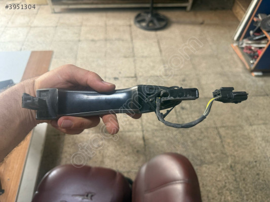 2019-22 NİSSAN QHASQAİ SAĞ KAPI AÇMA KOLU DIŞ SENSÖRLÜ ORJ ÇIKMA