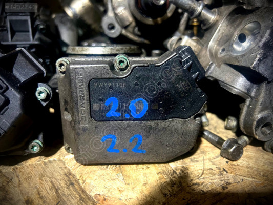 Hyundai Trajet 2.0 Dizel Çıkma Gaz Kelebeği