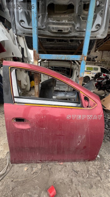 SANDERO STEPWAY sağ ön kapı