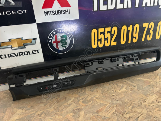 Taliant torpido panel çıtası çıkma