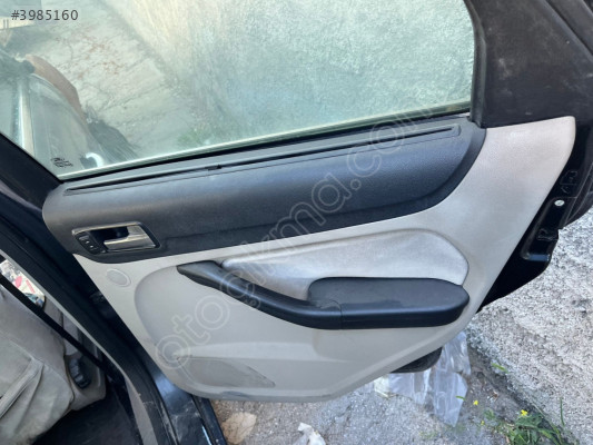 FORD FOCUS GHIA SAĞ ARKA KAPI DÖŞEMESİ