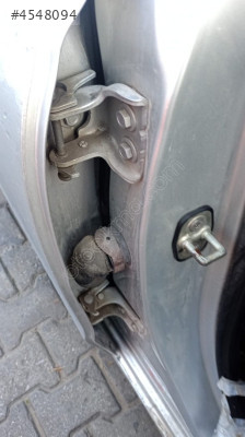 peugeot 508 sağ arka kapı menteşeleri takım