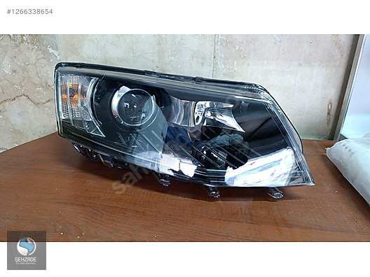 SKODA OCTAVİA SAĞ FAR ÇIKMA ORJİNAL