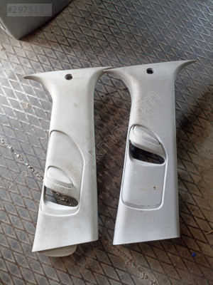 Ford Fiesta Sağ emniyet kemer kaplama plastiği Orta direk kaplamı