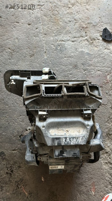 27210 4EA4A NİSSAN QASHQAİ II J11 KALORİFER KUTUSU KOMPLE