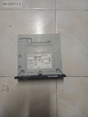 8W0035824A CD Changer A4