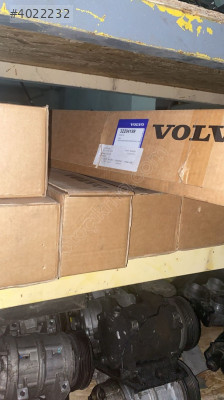 Volvo s60 sıfır orijinal bağaj butonu plakalık