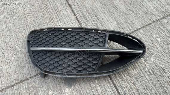 MERCEDES AMG SOL TAMPON IZGARASI A2128851922