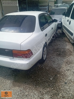 TOYOTA COROLLA EFSANE KASA SAĞ ARKA ÇAMURLUK ORIJINAL ÇIKMA