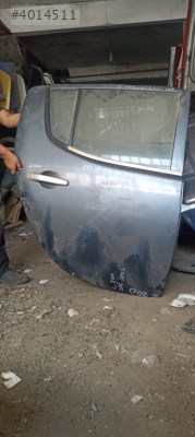 MİTSUBİSHİ L200 SAĞ ARKA KAPI