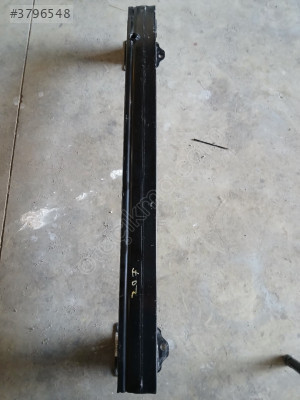 Peugeot 207 çıkma ön tampon demiri