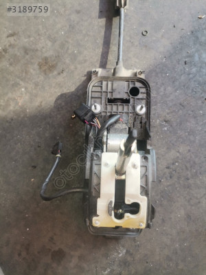 AUDİ A3 2006 MODEL VİTES KULESİ ORİJİNAL ÇIKMA 8P1713025