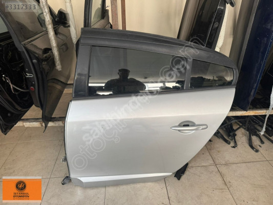 RENAULT FLUENCE SOL ARKA KAPI ORJİNAL ÇIKMA 05335582216