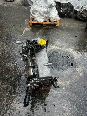 Kango 1.4 8 valf komple dolu çıkma motor garantili 2000-2009