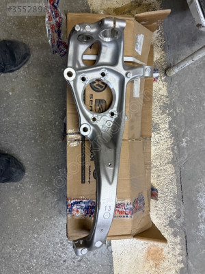 AUDİ A4-A5-A6 SAĞ SOL ÖN TAŞIYICI 8K0407258