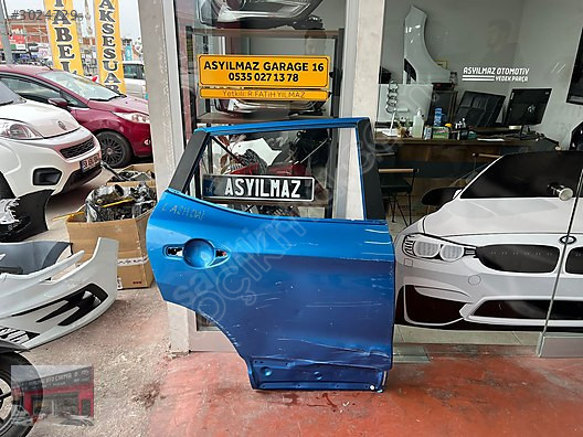 QASHQAİ SAĞ ARKA KAPI