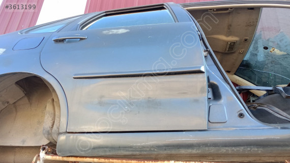 2000 Model Polo Sağ Arka Kapı - Oto Çıkma Parçaları