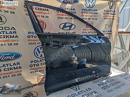 Volkswagen Passat B 8 sağ ön kapı Orjinal göçük hasarlı siyah