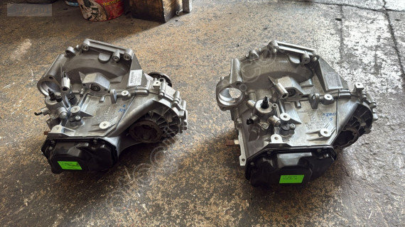 VOLKSWAGEN PASSAT 1.6 5İLERİ BENZİNLİ BSE MANUEL ŞANZIMAN