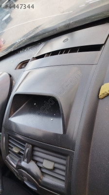 Megane 2 Torpıdo üst çerçevesi