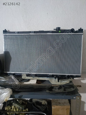 HONDA CIVIC DİZEL 17-22 SU RADYATÖRÜ