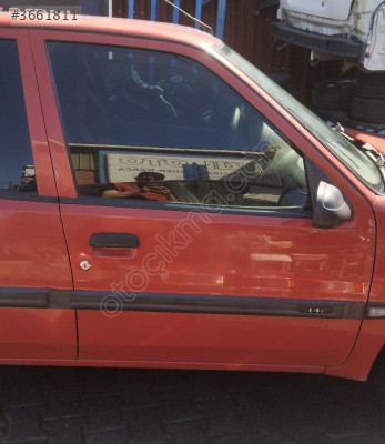 citroen saxo 1,4 sağ ön kapı dolu