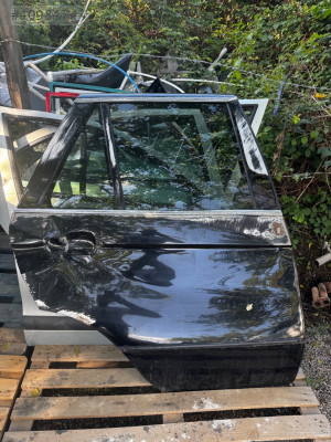 Bmw E53 X5 Sağ Arka Kağı Çıtır Hasarlı