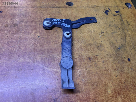 OPEL ASTRA J HB MAKYAJSIZ SOL ARKA TAMPON BRAKETİ ALT 13266744