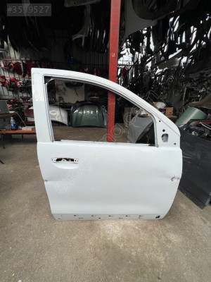 Dacia Lodgy çıkma ön sağ kapı az kusurlu