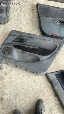 Fiat Linea sağ ön kapı iç yüzü bakalit