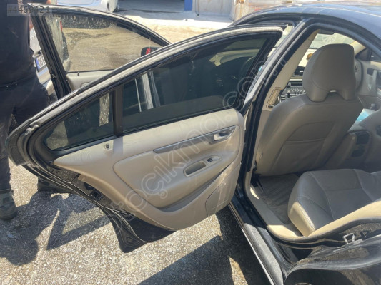 VOLVO S60 T5 KAPI SOL ARKA