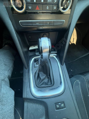 RENAULT MEGAN 4 VİTES TOPUZU KONUK OTO